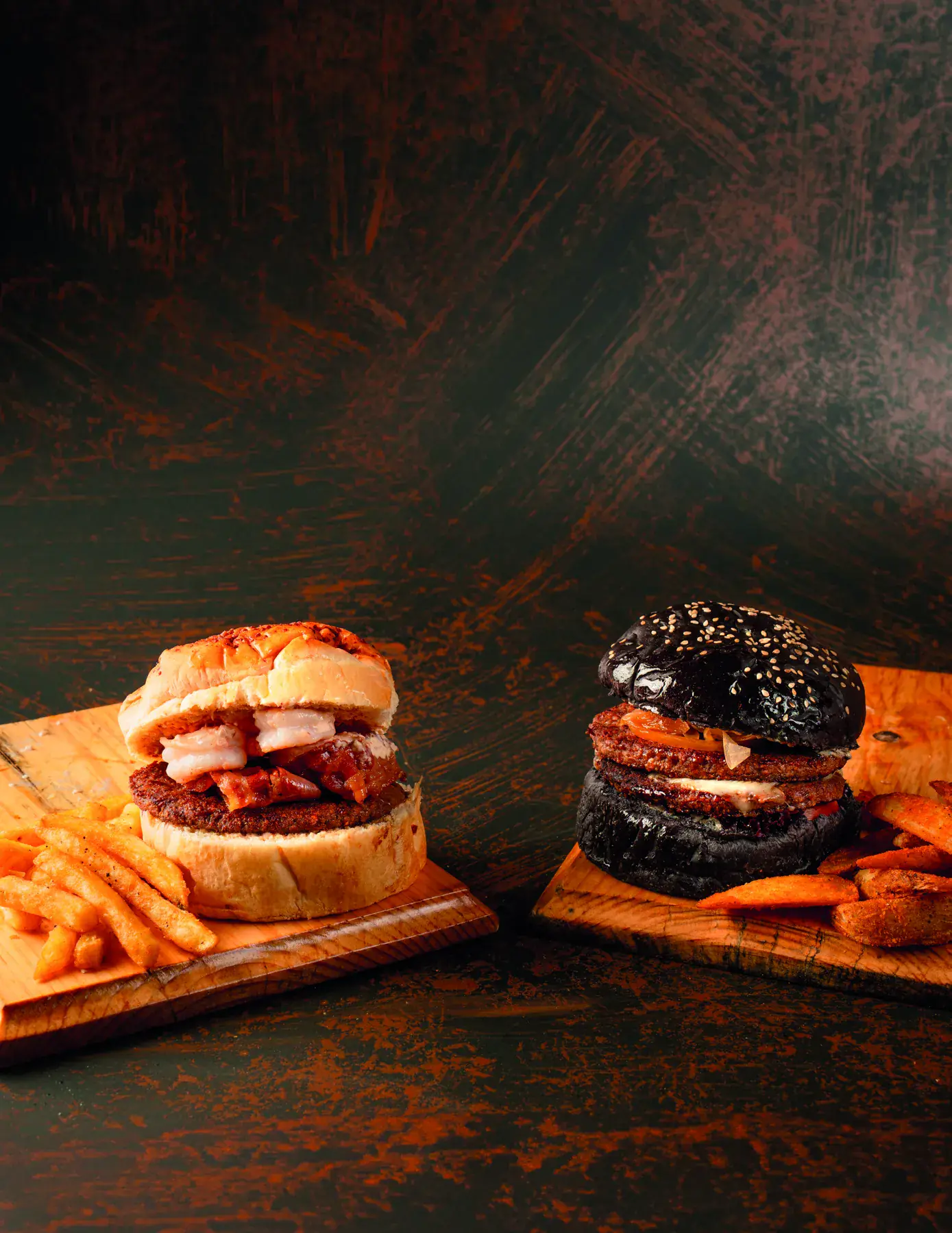 Dos hamburguesas con papas de Xwan